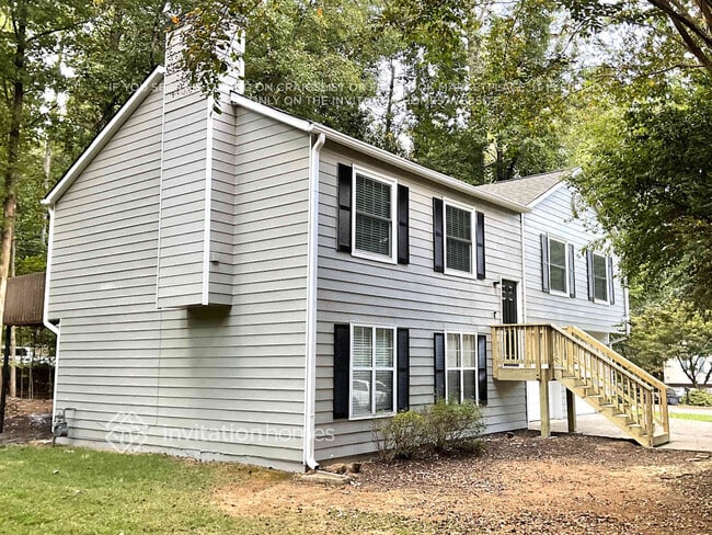 Building Photo - 900 Barros Cir