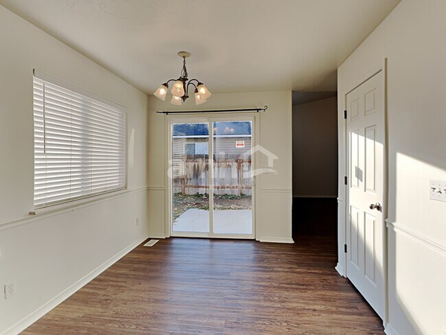 Foto del edificio - 2513 E Cinnamon Ln