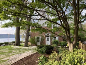 Building Photo - 4671 Palisade Ave