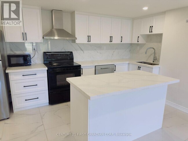 Photo du bâtiment - 1565 Sandridge Ave