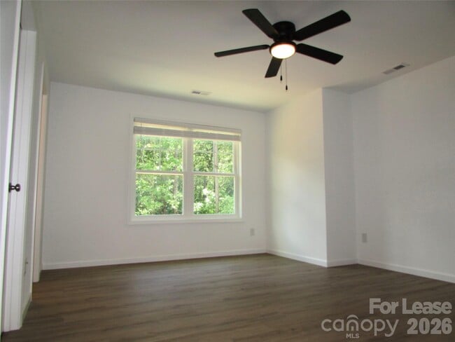 Building Photo - 111 Dorchester Ln