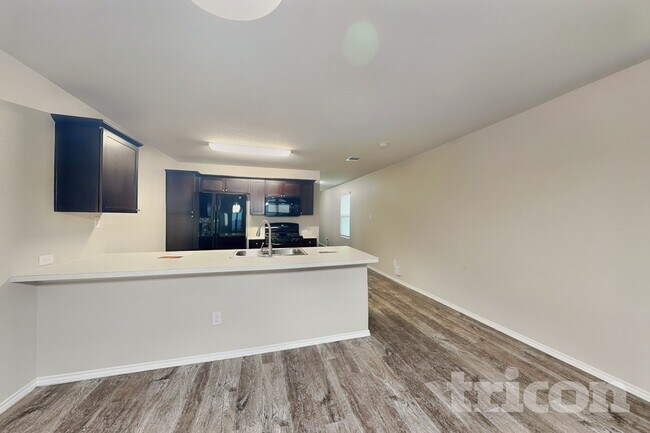 Foto del edificio - 8518 Amistad Cove