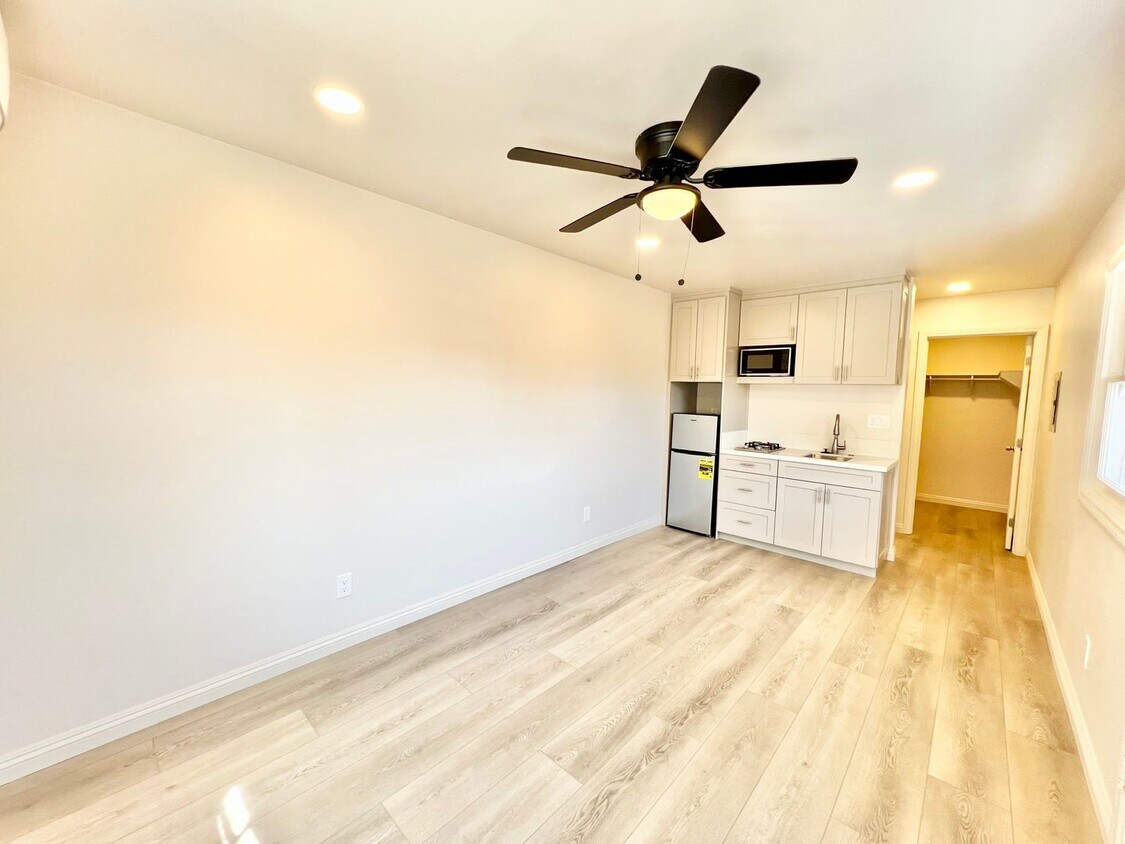 4468 Dale Ave Unit 4470 2 JR ADU/front house, La Mesa, CA 91941