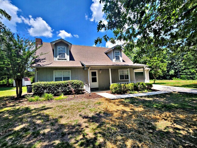 Building Photo - 3BR / 2 BA House - Decatur