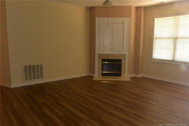 Building Photo - 656 Brandermill Rd