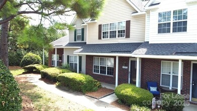 Building Photo - 1777 Forest Side Ln