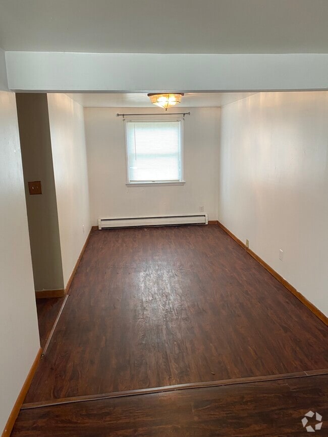Building Photo - 2661 Sweet Home Rd