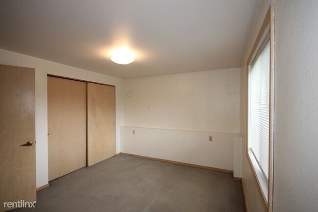 Building Photo - 4970 Whitefish Stage Rd