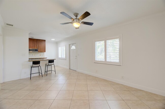 Foto del edificio - 1311 NE 18th St