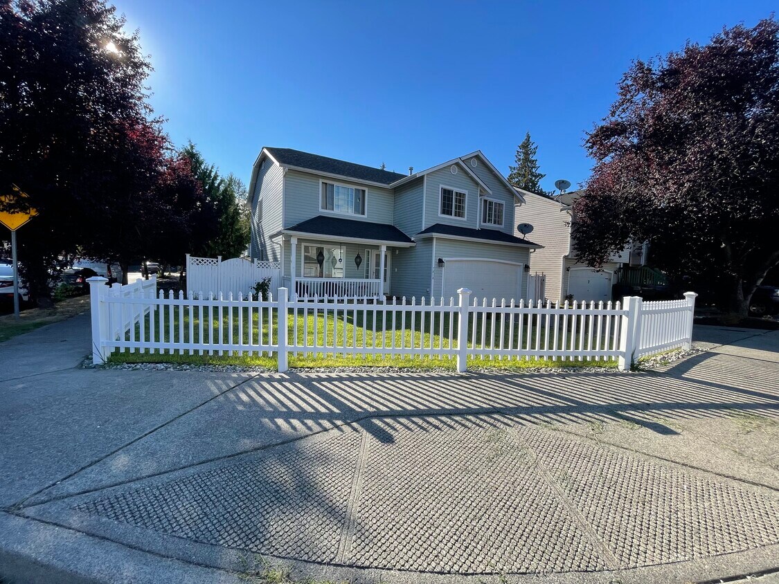 Primary Photo - 7810 64th Dr NE