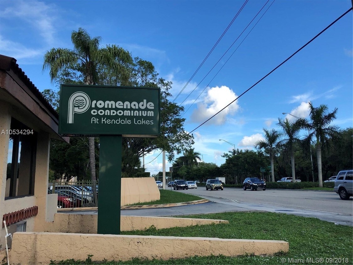 Foto principal - 14221 N Kendall Dr