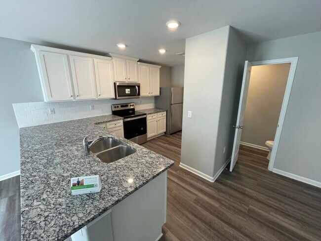 Building Photo - 334 Caffee Dr
