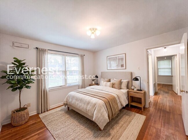 Foto del edificio - 4984 Welchshire Ave