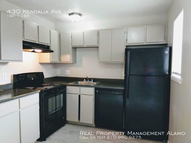 Foto del edificio - 430 Kendalia Ave