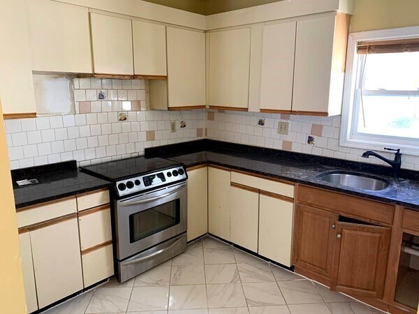 Foto del edificio - 215 Main St