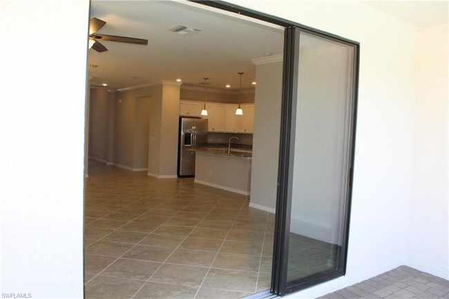 Building Photo - 4256 Raffia Palm Cir