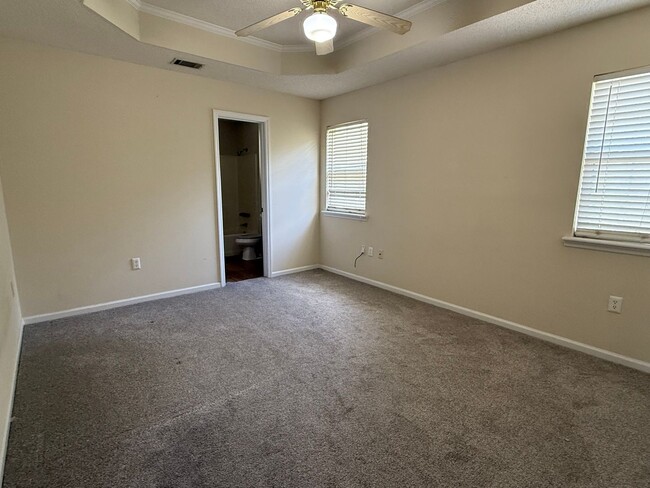 Building Photo - 3 Bedroom/2 Bath Home in Valdosta