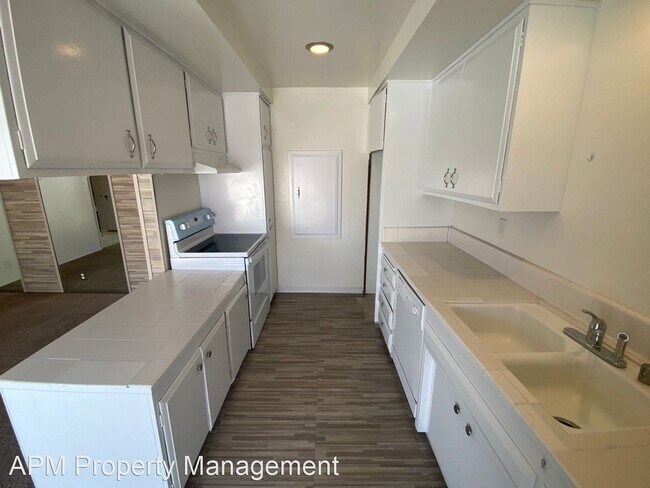 Foto del edificio - 2 br, 2 bath House - 943 Glencliff Street