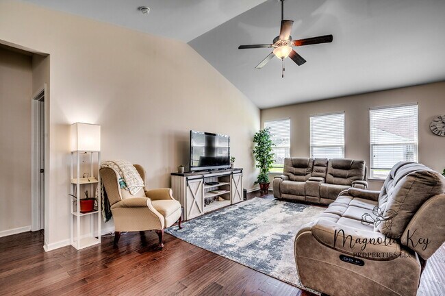 Foto del edificio - Beautiful Home for Rent 5 bed 3.5 bath
