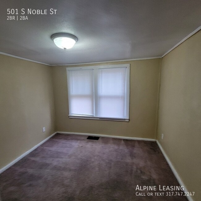 Building Photo - Greenfield 2BR/2BA House w/Garage!