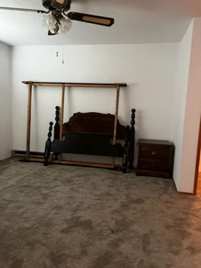 Building Photo - Centrally Located in Umatilla