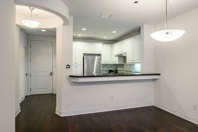 Foto del edificio - 2349 Jefferson St
