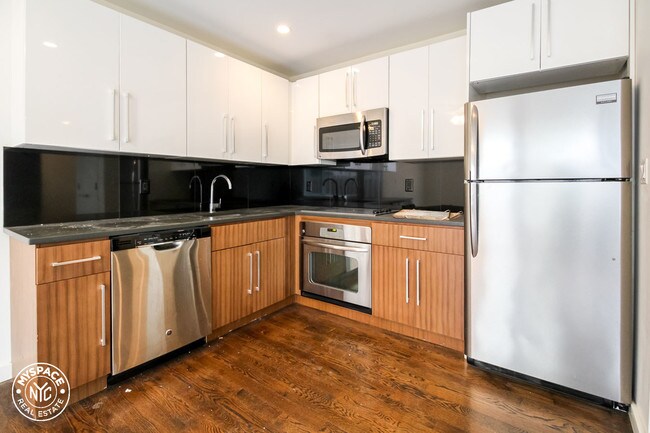 Foto del edificio - 1209 Dekalb Ave