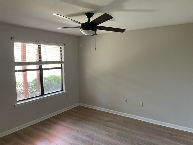 Building Photo - 2315 Timber Oak Ln