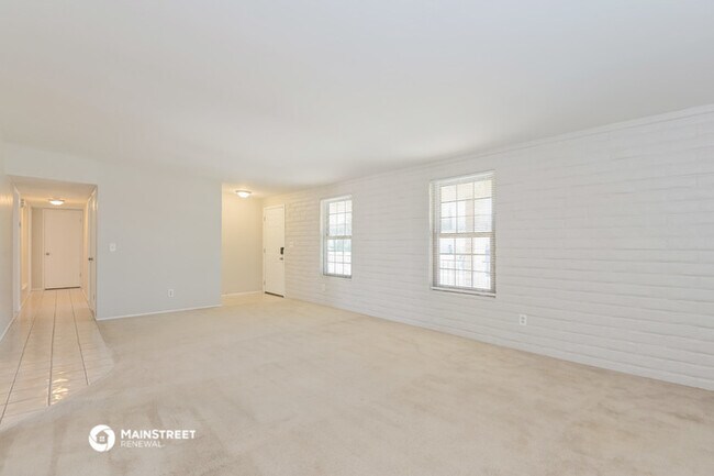 Building Photo - 7341 E 39th St
