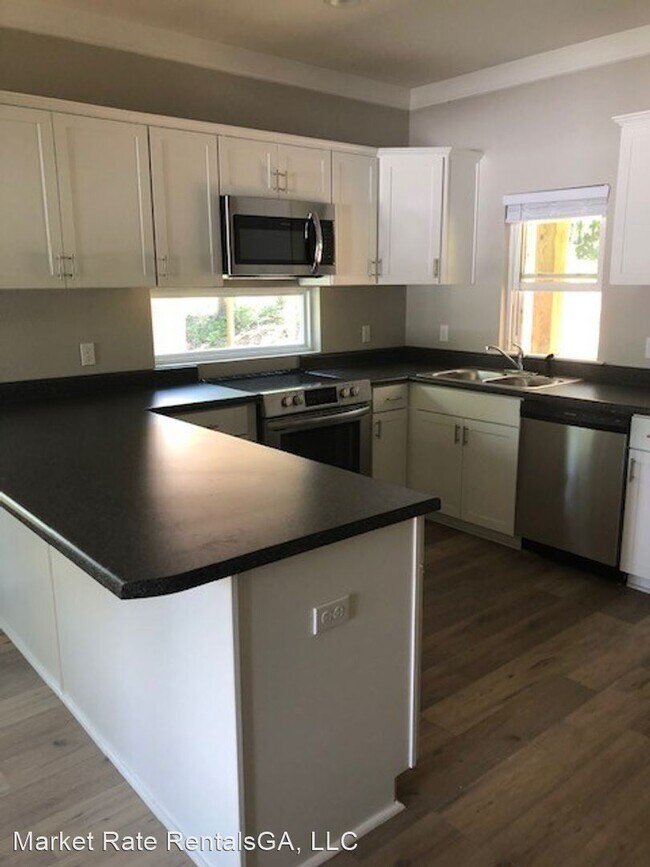Building Photo - 2 br, 2 bath House - 21 25th Street SE