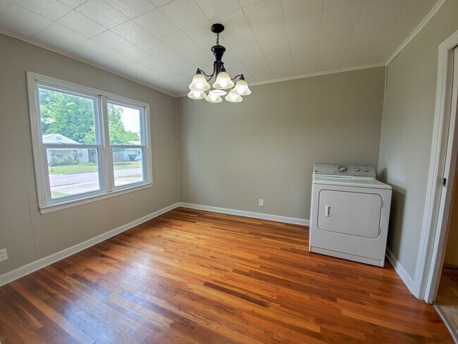 Foto del edificio - 3 Bed 1 Bath Home in Shawnee