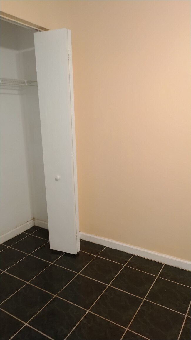 Room 2 - 10169 W Atlantic Blvd