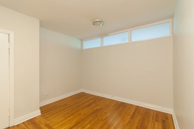 Building Photo - 4505 Dupuis Avenue