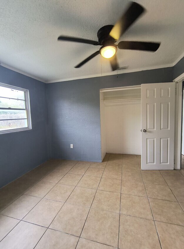 Primary Photo - 2-Bedroom Home for Rent in Downtown Winter...