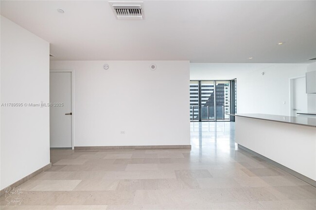 Foto del edificio - 88 SW 7th St