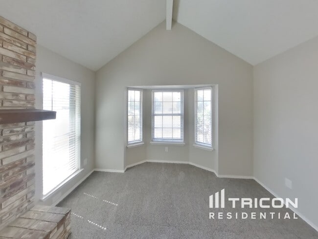 Building Photo - 6621 Brookhaven Trail