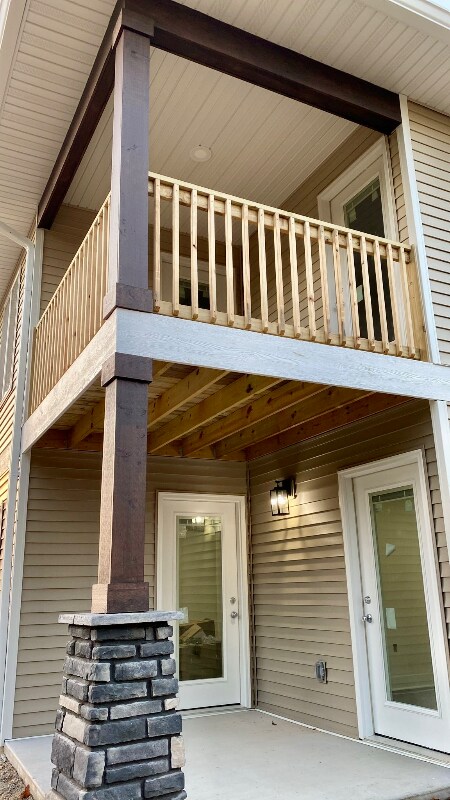 Foto del edificio - 1215 Corporate Dr