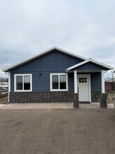 Building Photo - 205 1st Ave