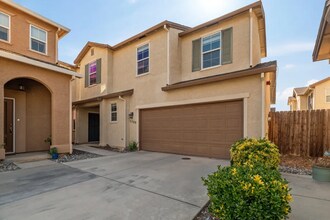 Building Photo - 2369 la Villa Way