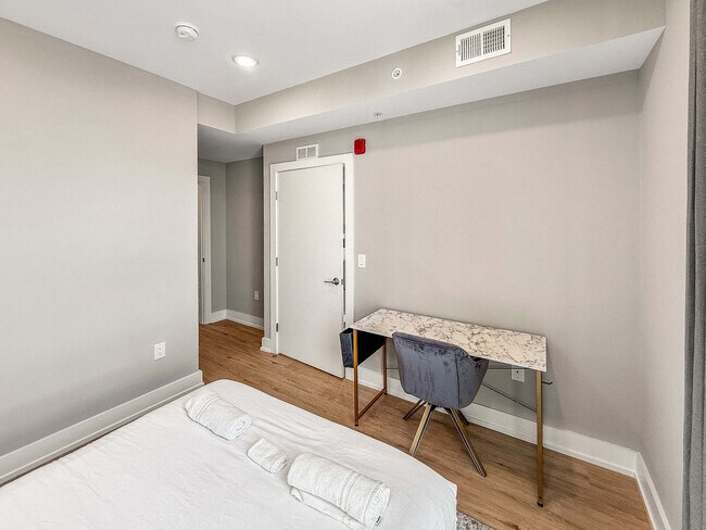 Building Photo - 626 N Delaware Ave