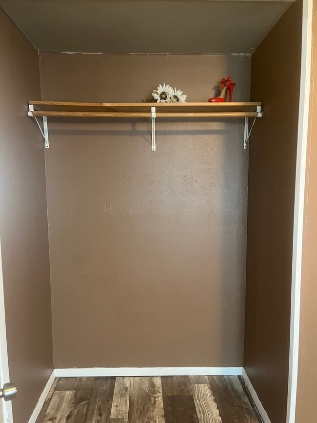 Building Photo - 68 Mathewson St