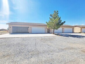 Building Photo - 1430 Star Rd