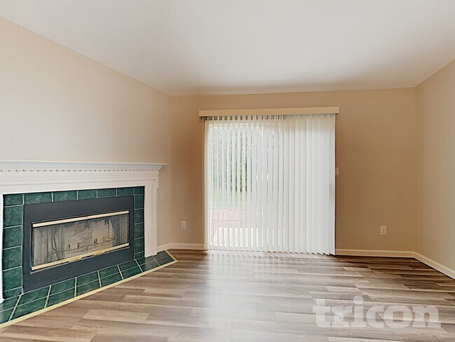 Building Photo - 2238 Leaf Dr