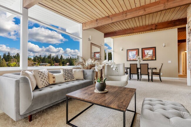 Foto del edificio - CLICK "REQUEST A TOUR" NOW!