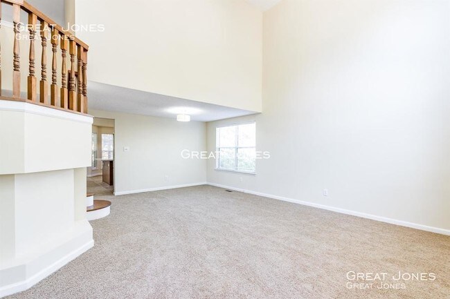 Foto del edificio - 102 Gillespie Ct