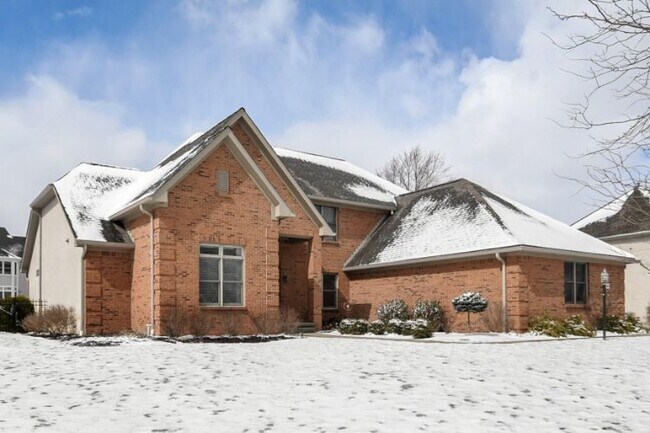 Building Photo - 5464 Sandy Dr