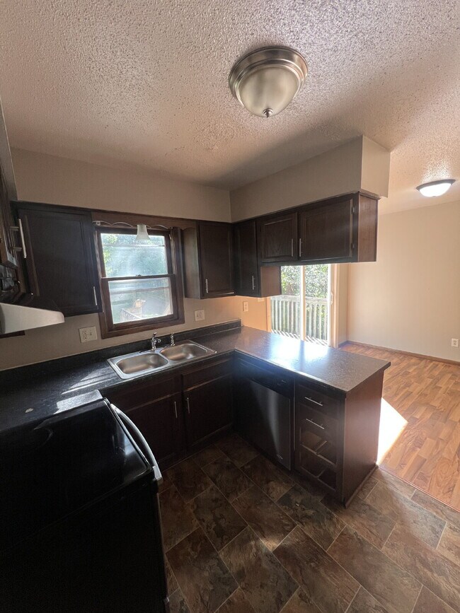 Foto del edificio - 2 Bedroom Duplex on South Side of Des Moin...