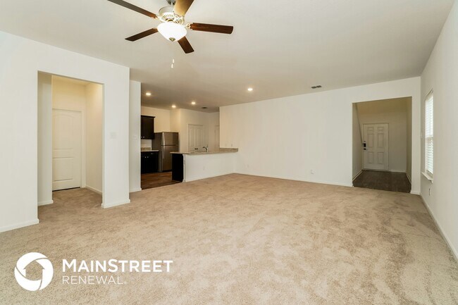 Building Photo - 810 Shady Brk