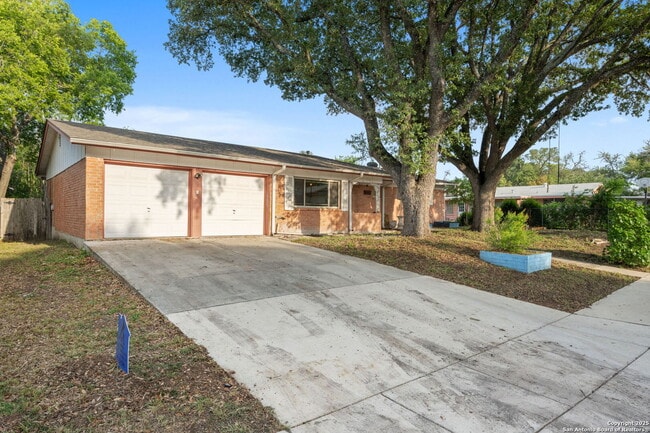 Building Photo - 11110 Rendezvous Dr