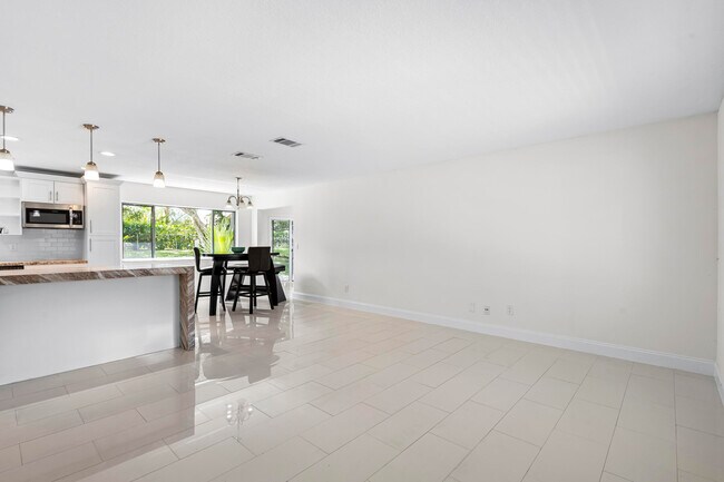 Foto del edificio - 766 SW Belmont Cir